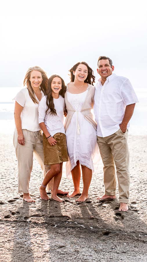 Family photo shoot in Utah by Photos by Tess.